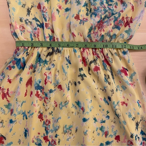 TYCHE Floral dress. Empire waist,above knee. Medium. - Picture 7 of 9